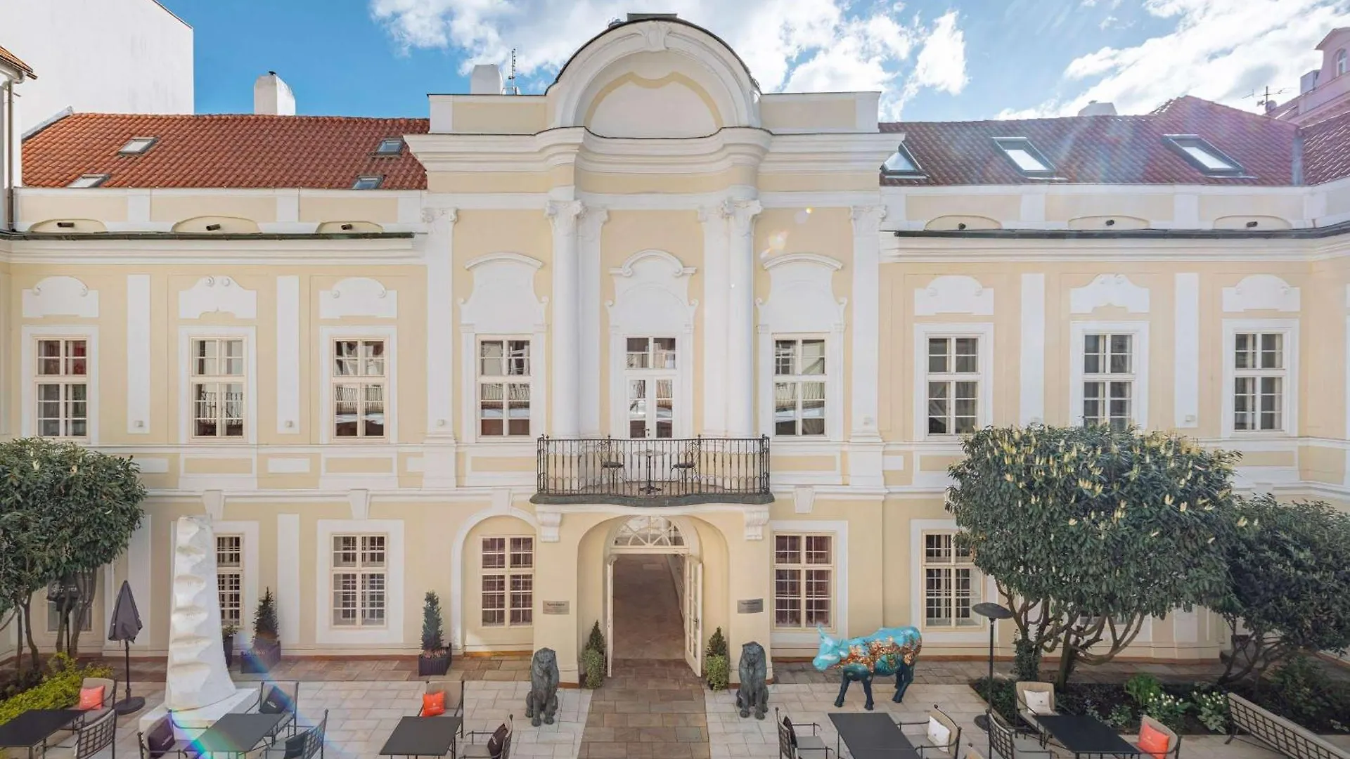 Hotel The Mozart Praga 5*,